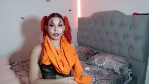 misskarol18 online show from October 8, 1:48 pm