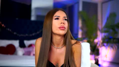 misskiarra online show from February 20, 9:04 pm