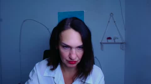 Christina online show from December 15, 12:10 pm