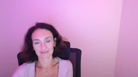 Snapshot of misskristyyy chatting on October 9, 4:44 pm Christina online show from October 9, 4:44 pm