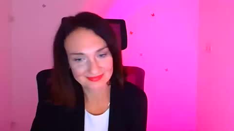 Snapshot of misskristyyy chatting on October 2, 1:38 pm Christina online show from October 2, 1:38 pm