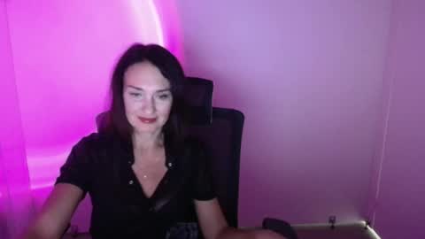 Snapshot of misskristyyy chatting on September 29, 11:37 am Christina online show from September 29, 11:37 am