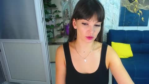 MissLaura online show from September 15, 6:43 am