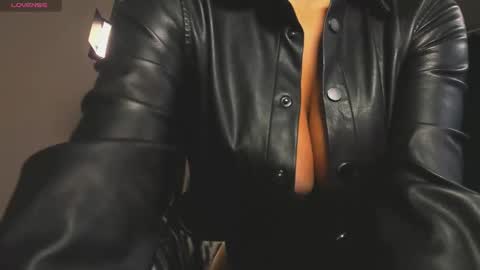 Snapshot of misslecter chatting on September 13, 10:18 pm Goddess Margot online show from September 13, 10:18 pm