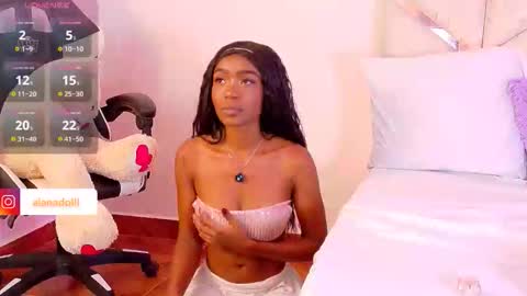 lyly  independient model online show from February 13, 7:37 pm