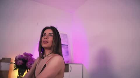 Lullu online show from June 10, 4:22 am