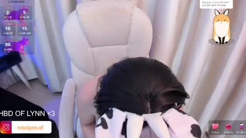 i am lyn online show from December 5, 2:00 am