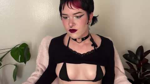 missmarinamay online show from January 10, 11:31 pm