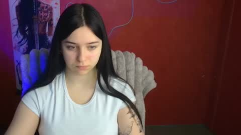 Mia online show from April 24, 11:13 am