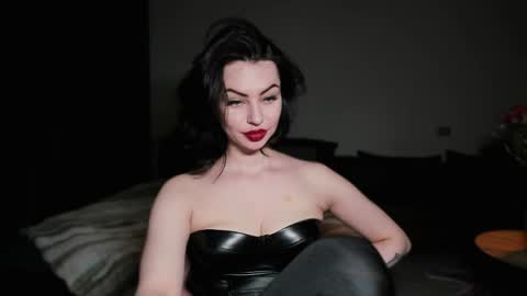   online show from March 27, 4:30 pm