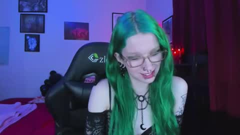 Mistress Nikki Vill online show from June 6, 2:40 am