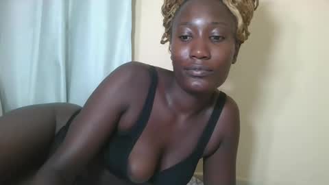 Snapshot of missprettygal chatting on March 7, 9:27 pm pretty gal online show from March 7, 9:27 pm