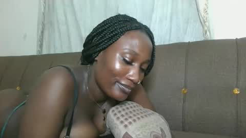 Snapshot of missprettygal chatting on October 14, 10:23 pm pretty gal online show from October 14, 10:23 pm
