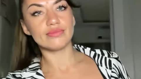 missroriann online show from May 31, 4:57 pm