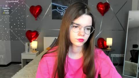 misss_evelyne online show from February 12, 1:07 am