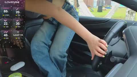 . online show from April 23, 10:23 am