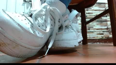 TELL ME MISS online show from October 3, 2:49 am