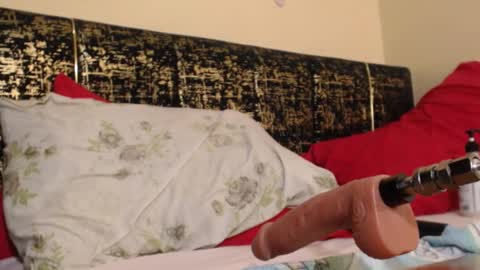 missthighsohmy online show from March 4, 1:01 am