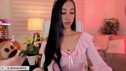 Snapshot of missvaleriaa chatting on March 6, 9:31 pm Valeria Davila online show from March 6, 9:31 pm