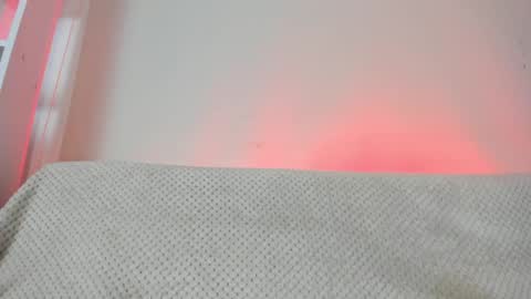 Pau OFmissweetpeach online show from April 23, 7:16 am