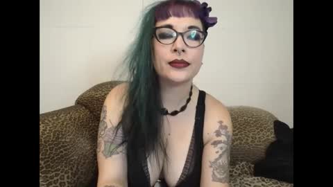 Missy Dee online show from January 28, 6:05 am