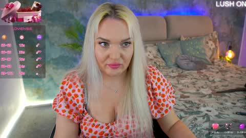 missyymarty online show from April 6, 8:04 am