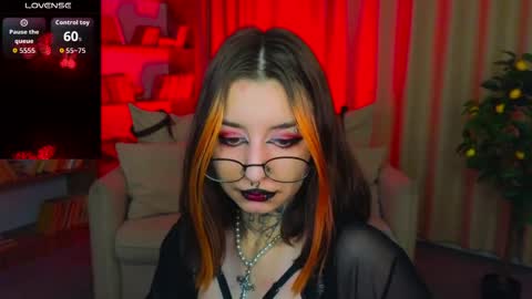 Marcelline online show from April 28, 2:27 am