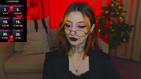 Marcelline online show from April 21, 1:53 am