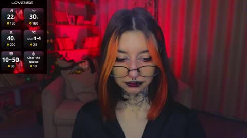 Marcelline online show from April 4, 1:26 am