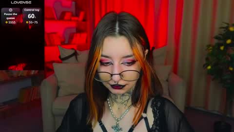 Marcelline online show from April 28, 2:09 am