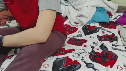 Snapshot of mistress_adel chatting on January 6, 8:14 am mistress_adel online show from January 6, 8:14 am