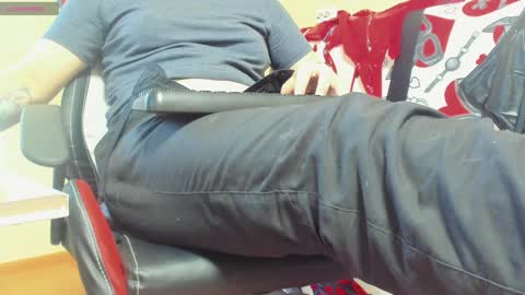 Snapshot of mistress_adel chatting on February 1, 9:11 am mistress_adel online show from February 1, 9:11 am