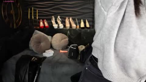 Darsy online show from November 29, 5:55 am