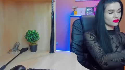 Snapshot of mistress_kristi chatting on March 3, 6:09 pm Mistress Kristi online show from March 3, 6:09 pm