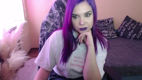 Miss Bailey online show from April 10, 2:23 pm