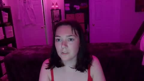 Snapshot of mistressjuniper chatting on October 1, 11:42 pm Mistress June online show from October 1, 11:42 pm