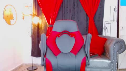 Mistresslombana online show from March 11, 3:55 am