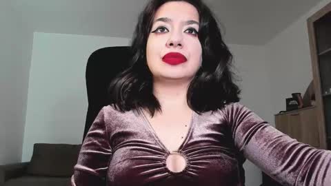 YourGoddessM online show from February 13, 10:39 am