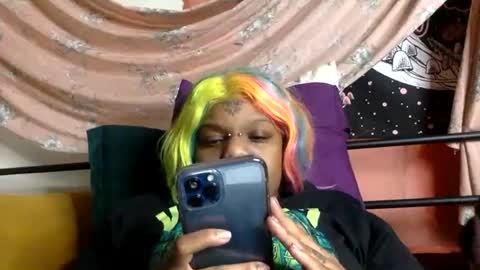 Snapshot of mistressmystii chatting on February 28, 4:21 am Mistress Mystii online show from February 28, 4:21 am