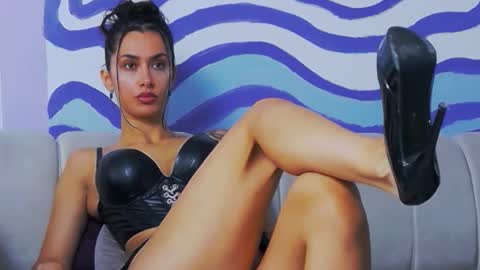 Snapshot of mistresssofianyx chatting on October 17, 8:28 am Your Supreme Goddess online show from October 17, 8:28 am