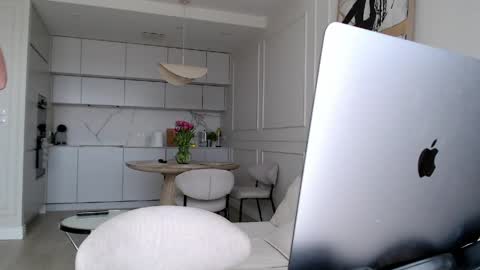 mistressuniverse online show from April 27, 11:07 am