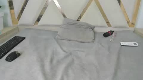 mitch_asm online show from July 4, 5:14 am
