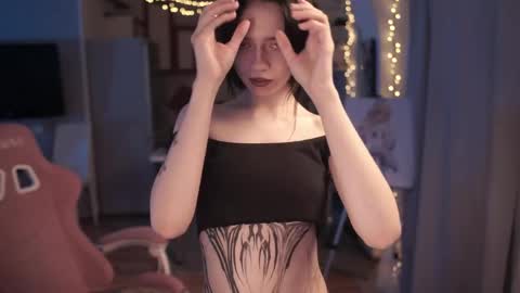 Yuka online show from April 22, 5:21 pm