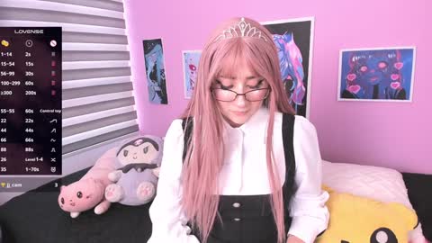 Snapshot of miwaviolet chatting on February 3, 10:11 pm Miwa Violet online show from February 3, 10:11 pm