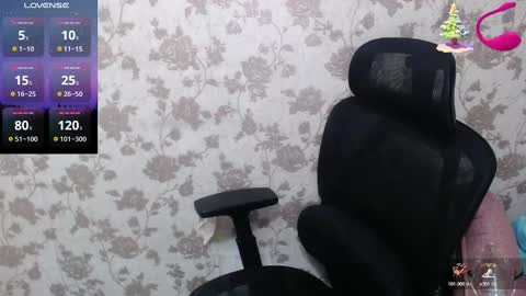 Snapshot of miya_sexasian chatting on December 6, 2:24 am Miya asian online show from December 6, 2:24 am