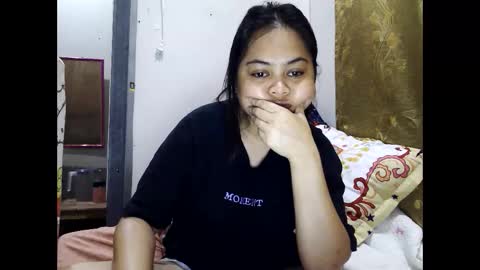 Snapshot of mizindependent chatting on February 21, 10:28 am Cutiepie online show from February 21, 10:28 am