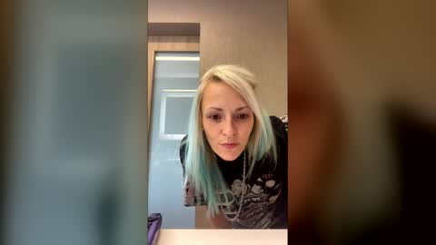 mj4204200 online show from April 22, 10:07 pm