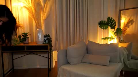 milkyway  online show from October 23, 4:35 pm