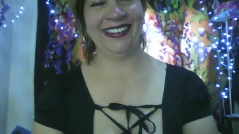 Snapshot of mmsexymm84 chatting on February 10, 5:09 pm mmsexymm84 online show from February 10, 5:09 pm