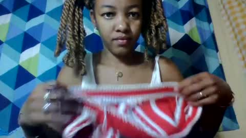 mmyriame online show from July 14, 7:13 am